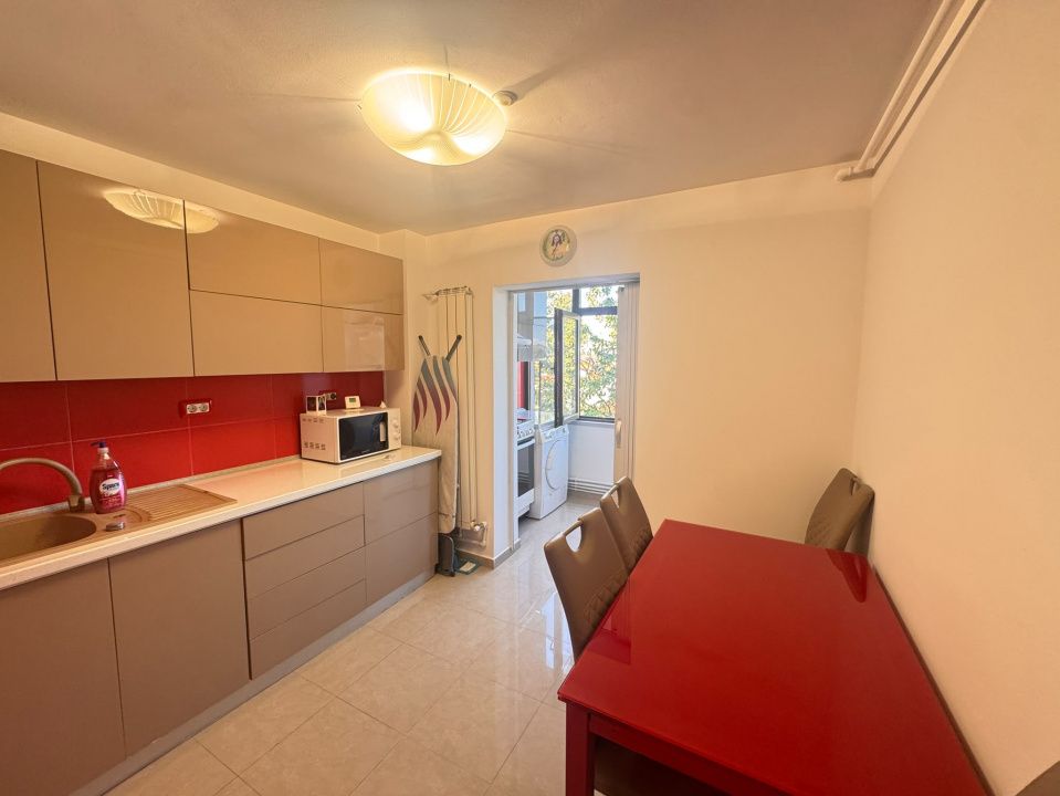 Apartament 3 camere decomandat, renovat integral, de vânzare în KM 5 – Constanța – fotografia 6 din 17