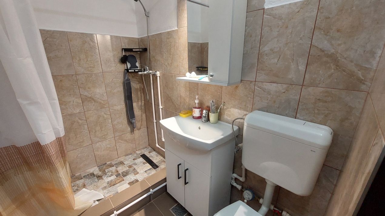Apartament 4 camere, 100 mp, cartier Craiovita Noua, zona Carrefour – fotografia 6 din 9