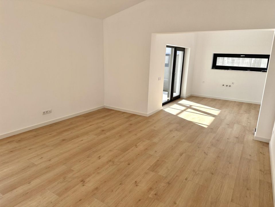CASA NOUA I 90 MP I FINISATA LA CHEIE I ASFALT I TOATE UTILITATILE I – fotografia 5 din 21