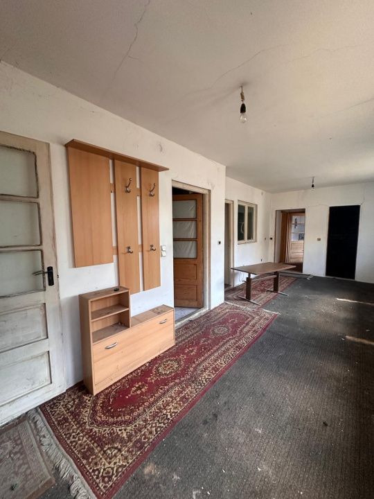 Casă de vânzare in zona KM 5, Constanța | 4 Camere | Teren 430 mp – fotografia 1 din 11