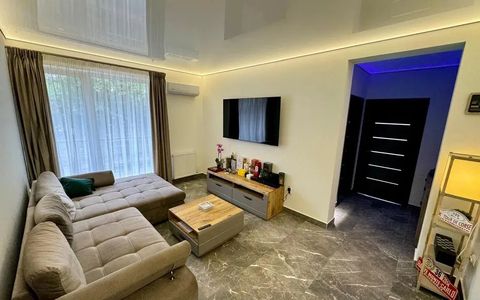 Apartament de vanzare 3 camere 64mp zona Floresti Porii