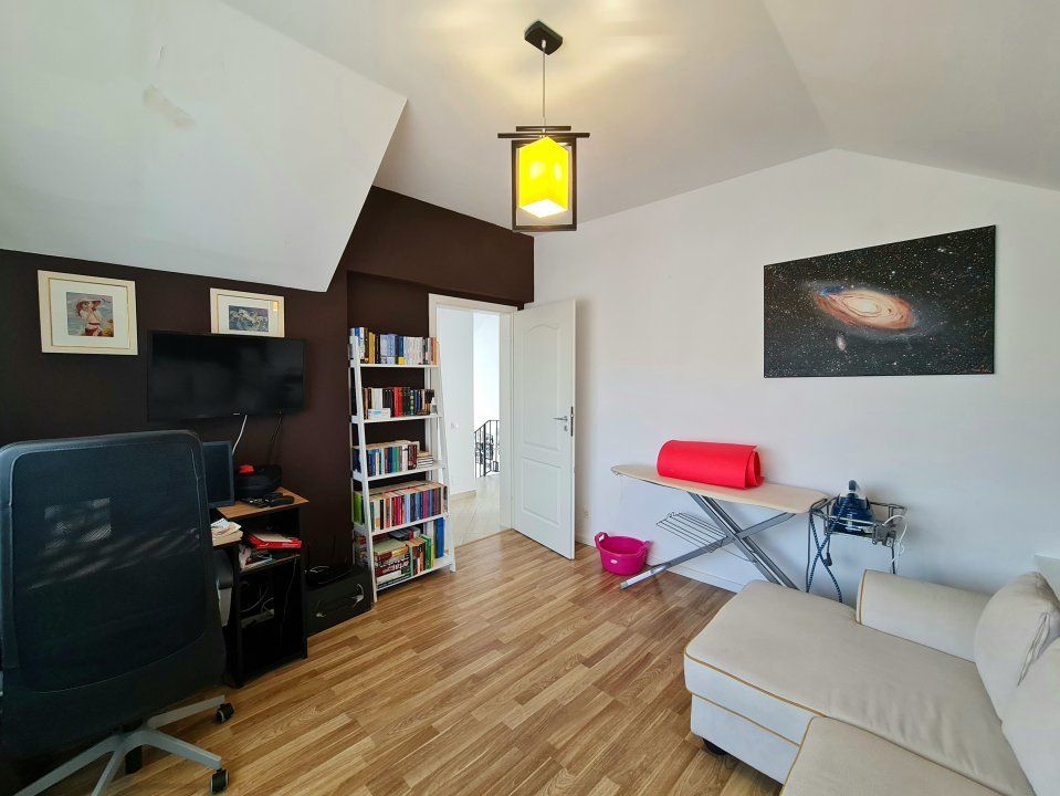 Casă Domnești | Spațioasă, Luminoasă, Ideală pentru Familie – fotografia 9 din 23