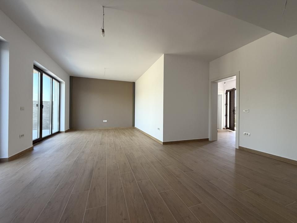 Duplex cu camera tehnica, 102mp utili, 350mp teren-Covaci – fotografia 4 din 21