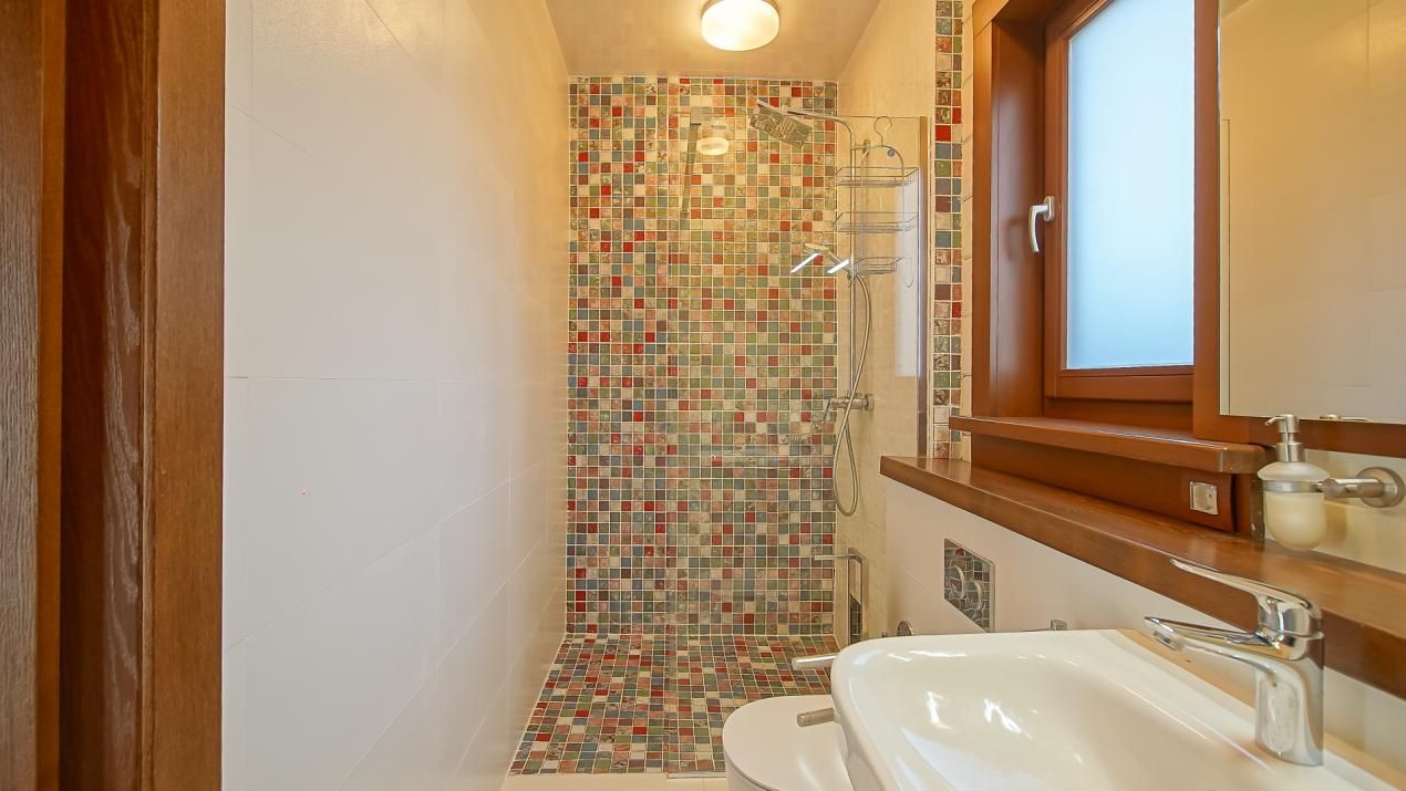De vânzare casă din Pin Nordic Lamelar Stratificat în Sânpetru – fotografia 32 din 38