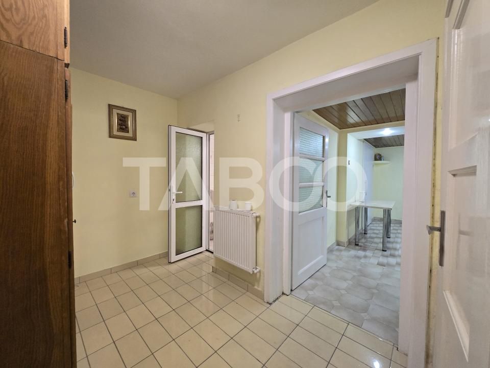 Garsoniera de inchiriat decomandata 35 mpu zona Central Sibiu – fotografia 6 din 13