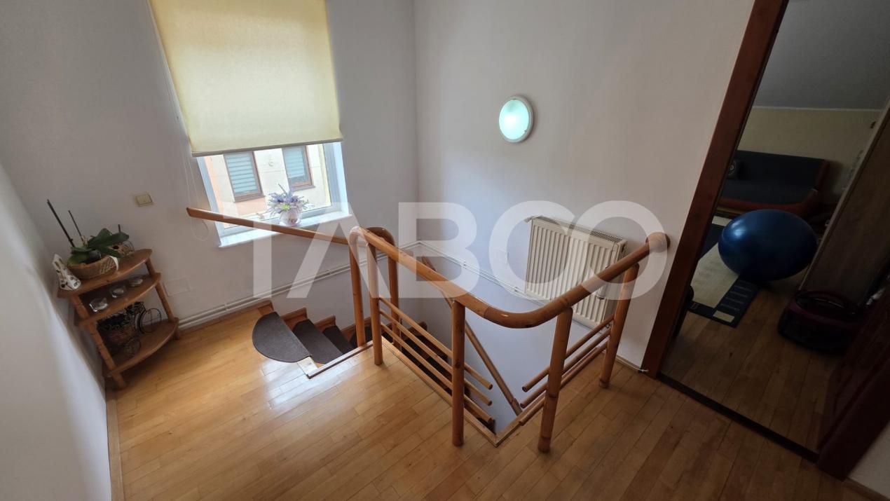 Duplex spatios de vanzare in Sebes Drumul Petrestiului – fotografia 6 din 19