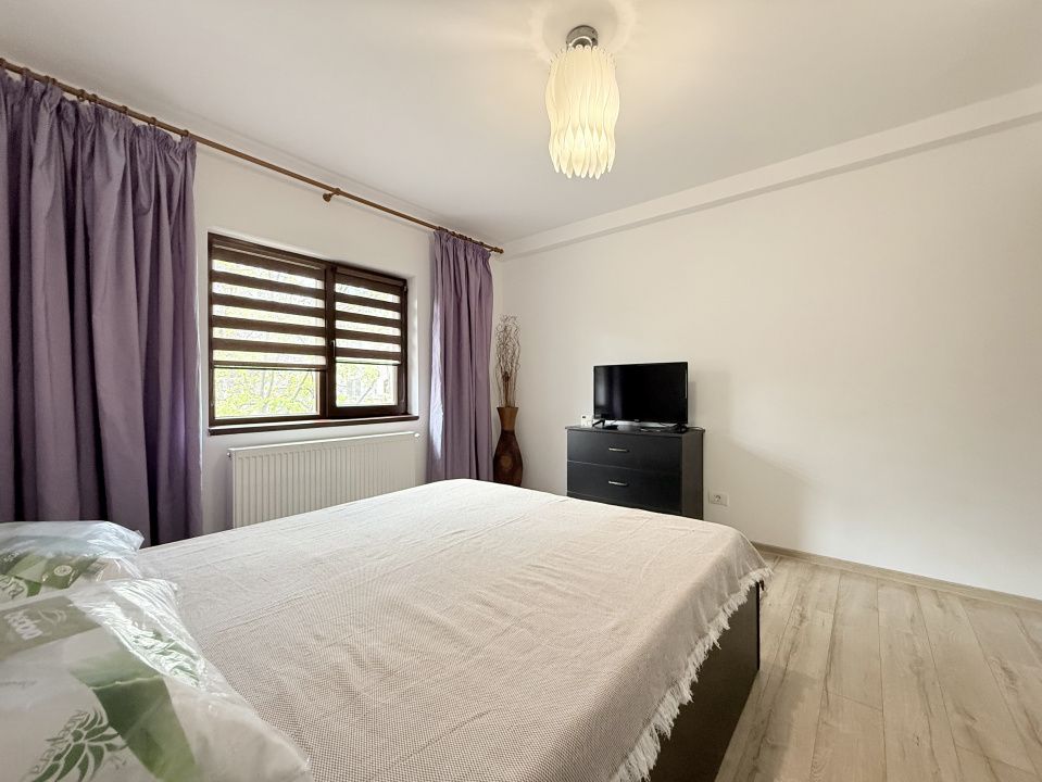 Apartament cu 3 camere de inchiriat in zona Faleza Nord – fotografia 5 din 12