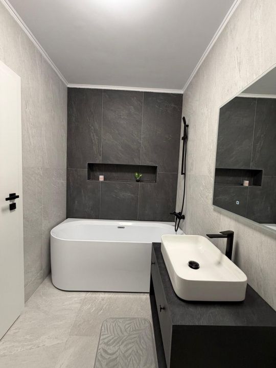 Apartament 2 camere bloc 2025 strada Eroilor Florești – fotografia 9 din 9