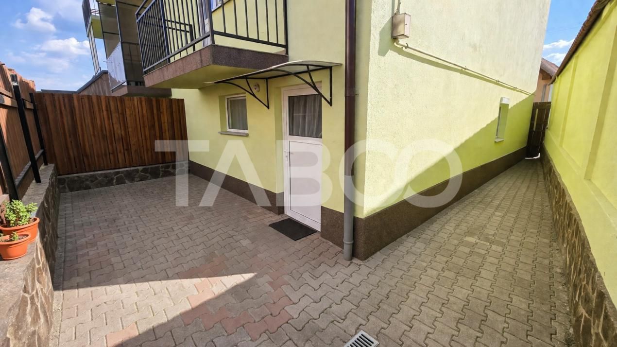 Apartament de vanzare 4 camere 2 bai garaj si curte in Turnisor – fotografia 17 din 18