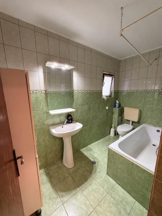 Casa cu 4 camere de inchiriat, Universitatii, cartier Europa, Oradea – fotografia 9 din 11