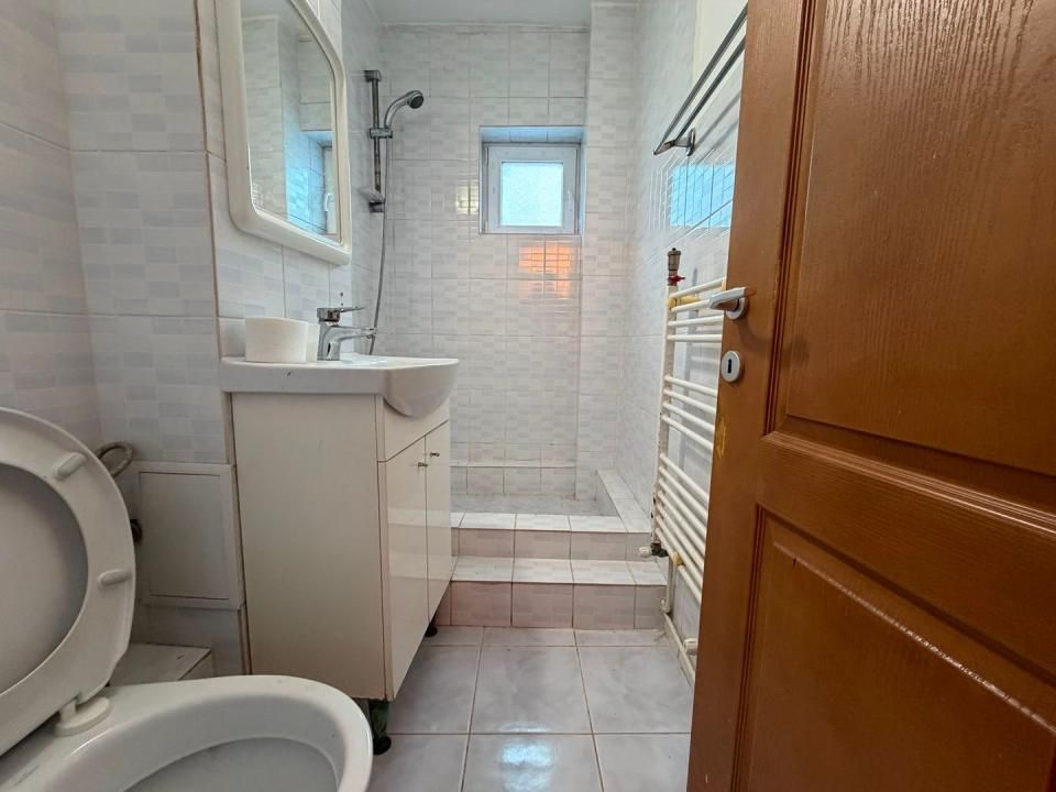 4 camere | etaj 1 | centrala proprie | mobilat si utilat | zona buna | – fotografia 12 din 15