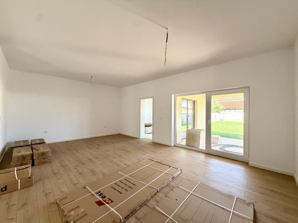 Duplex spatios, 5 camere, 135 utili, 426 mp teren - Dumbravita – fotografia 1 din 15