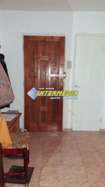 Apartament 2 camere decomandat  Alba Iulia – fotografia 3 din 5