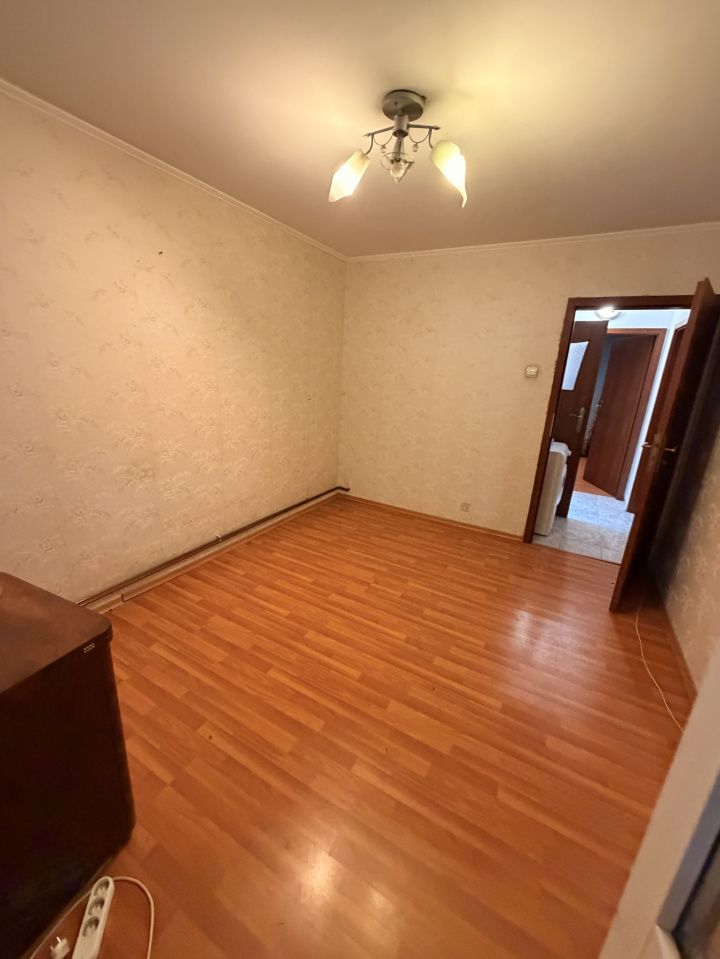 Apartament 3 camere - Zona buna – fotografia 18 din 20