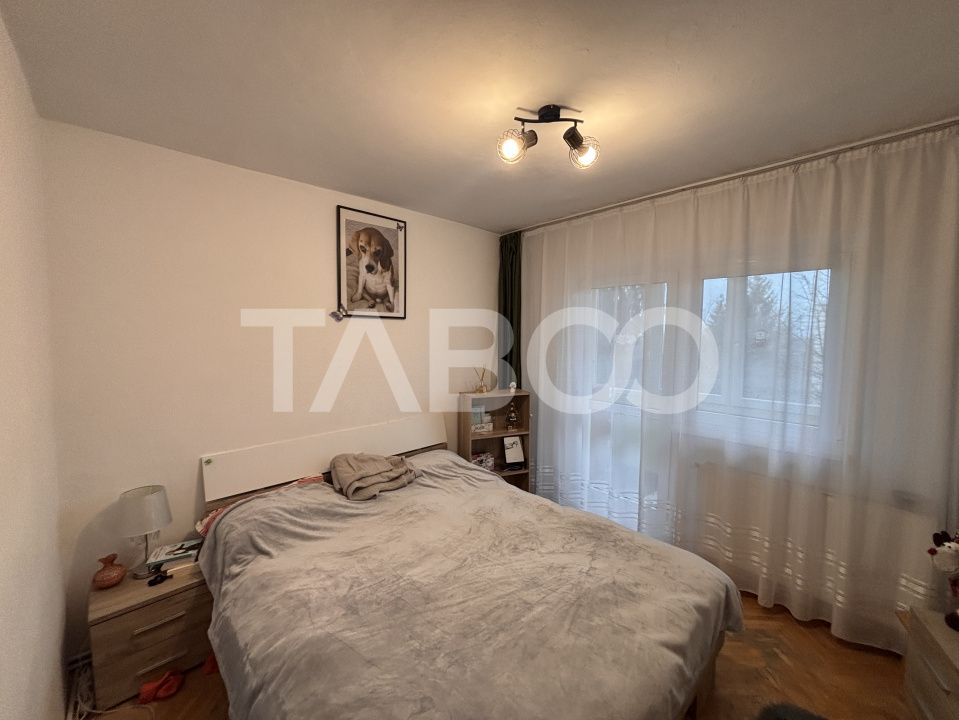 Apartament decomandat 3 camere de vanzare etaj 2   Valea Aurie – fotografia 2 din 14