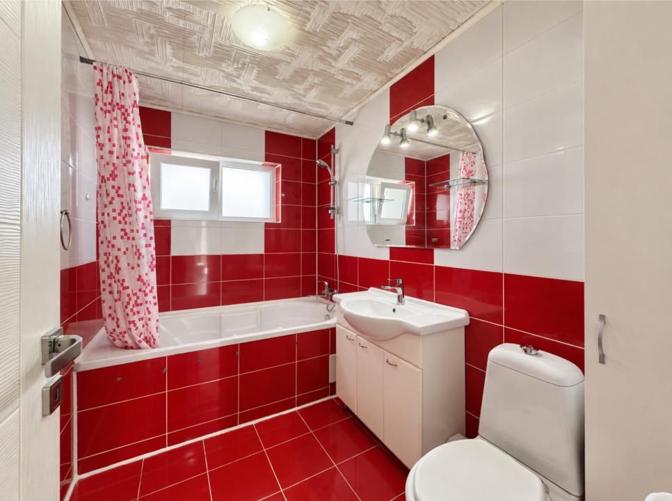 Se vinde GARAJ cu APARTAMENT cu 3 CAMERE inclus in pret - Floresti – fotografia 10 din 15
