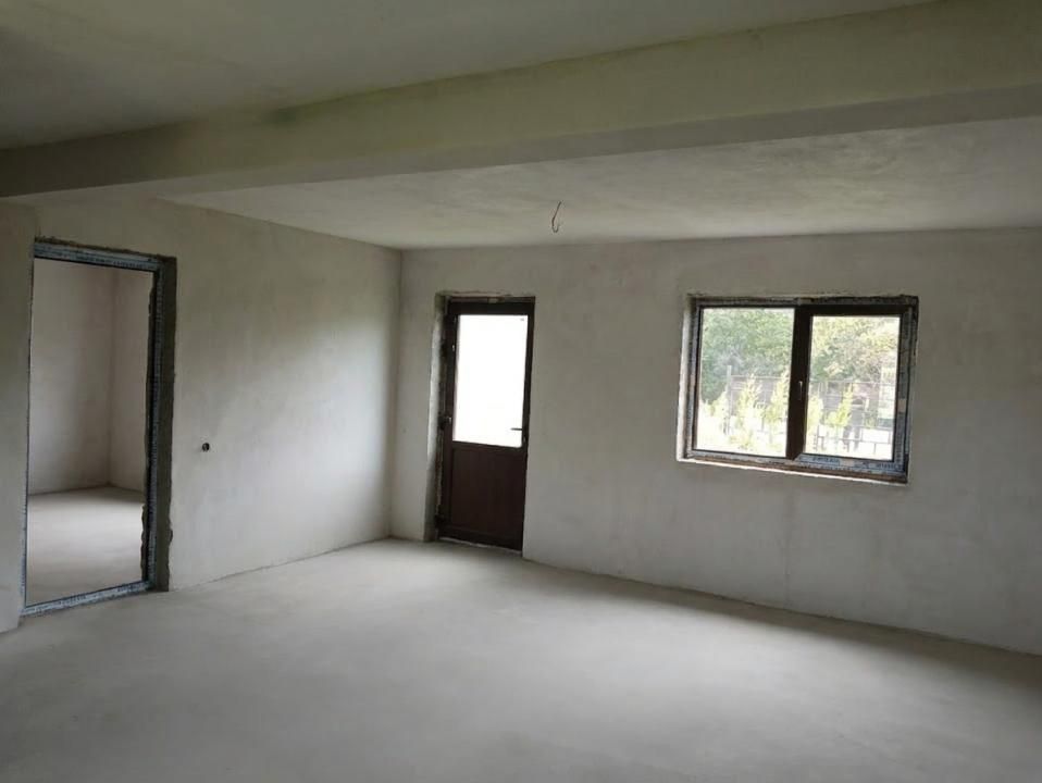 PREȚ EXCELENT! CASĂ NOUĂ ÎN PĂDUREȚI | TEREN 667 MP | POTENȚIAL DE EXTINDERE – fotografia 2 din 5
