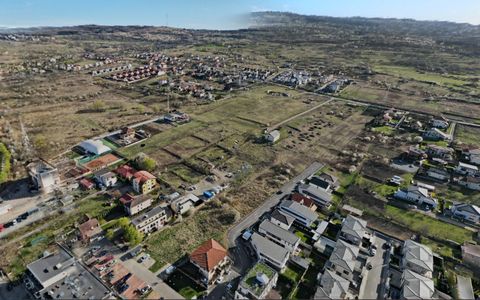 Teren intravilan 831mp  în Borhanci