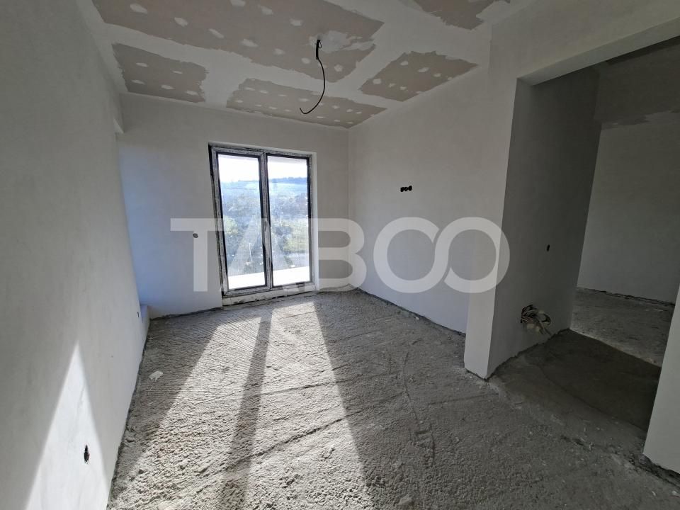 Casa individuala 4 camere  de vanzare 300 mp teren Exterior Sibiu – fotografia 9 din 18