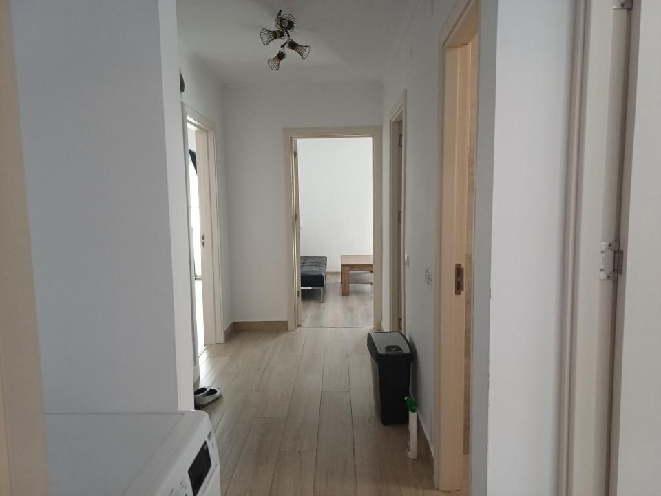 Inchiriere apartament 3 camere  Central – fotografia 11 din 16