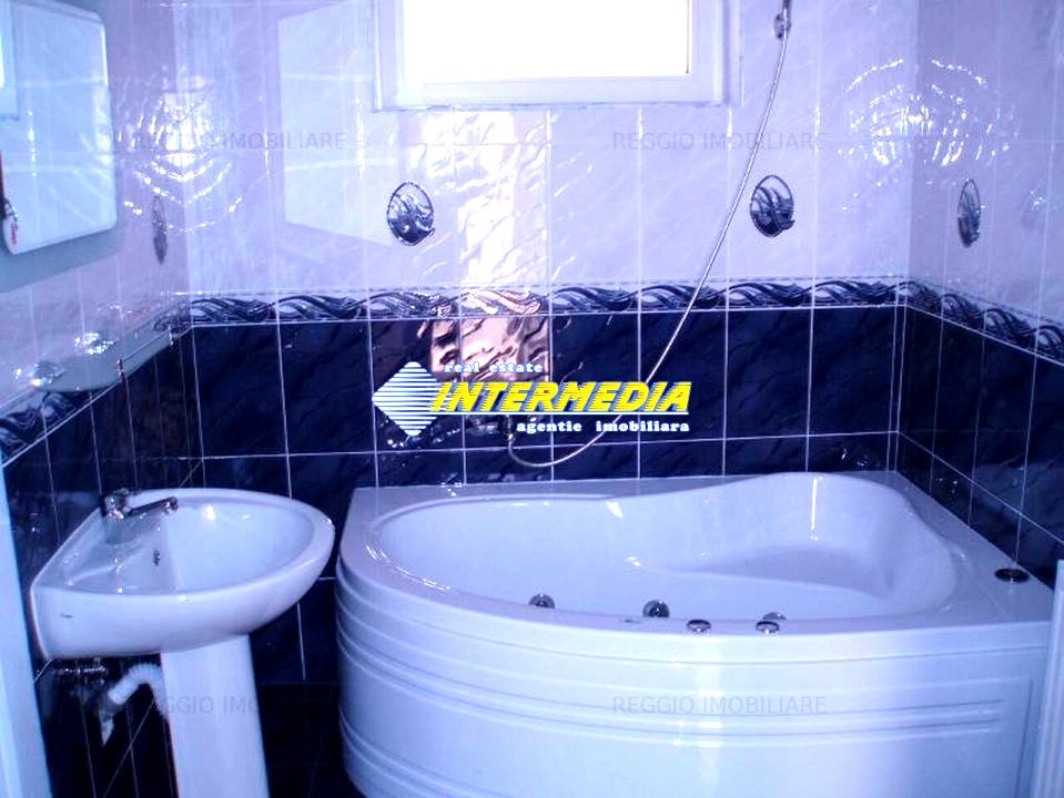 Casa cu 6 camere Alba Iulia Centru Ultracentral – fotografia 2 din 10