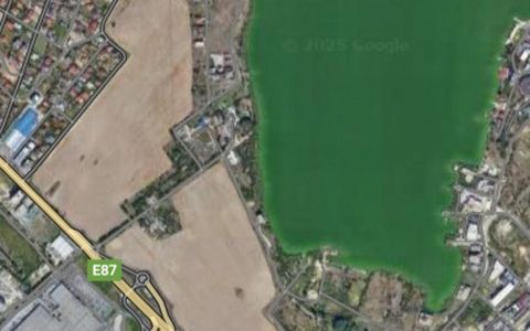 Oportunitate de investiție – Teren de 1.000 mp cu deschidere la Lacul Siutghiol