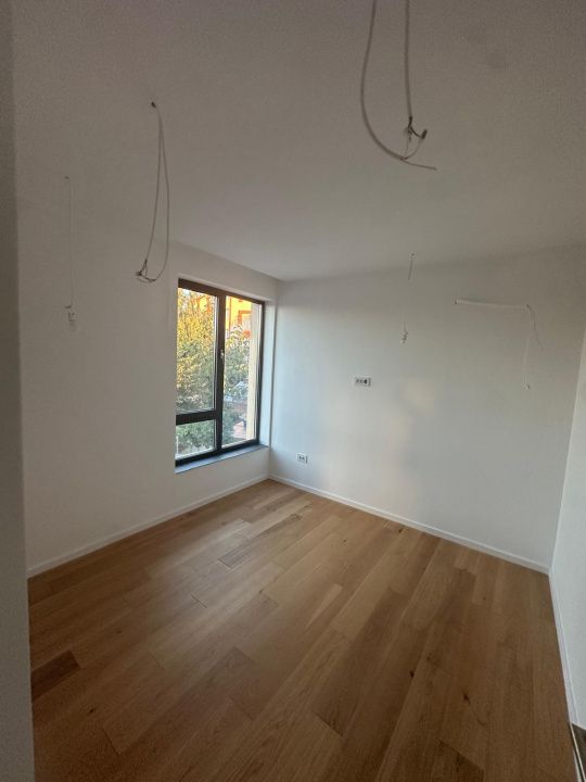 Vilă de vânzare pe malul lacului | in zona Mamaia Nord | 0% Comision – fotografia 5 din 23