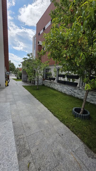 Vila 343MP | Baneasa | Sisesti | Vedere lacul Grivita | Ponton si lac artificial – fotografia 9 din 11