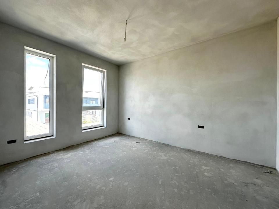 Duplex cu 4 camere separat prin spatiu tehnic- Mosnita Noua – fotografia 7 din 12