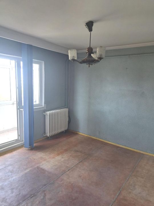 Apartament 3 camere decomandat, 2 balcoane, Exercițiu – Pitești – fotografia 2 din 11