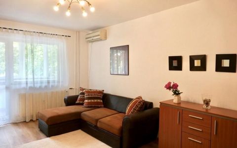 Apartamentul dintre parcuri