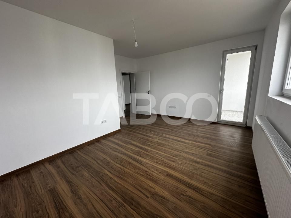 Apartament de vanzare 3 camere 2 bai logie balcon zona Brana Selimbar – fotografia 1 din 7