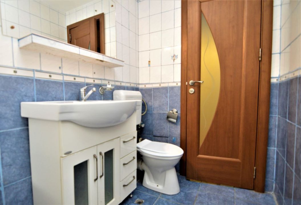 INCHIRIERE APARTAMENT 3 CAMERE VITAN-FOISORULUI – fotografia 21 din 26