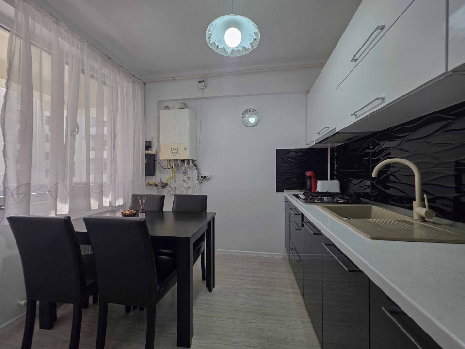 Apartament 2 cam decomandat | 150 m de plajă | Mamaia Nord | Mobilat și utilat – fotografia 5 din 6