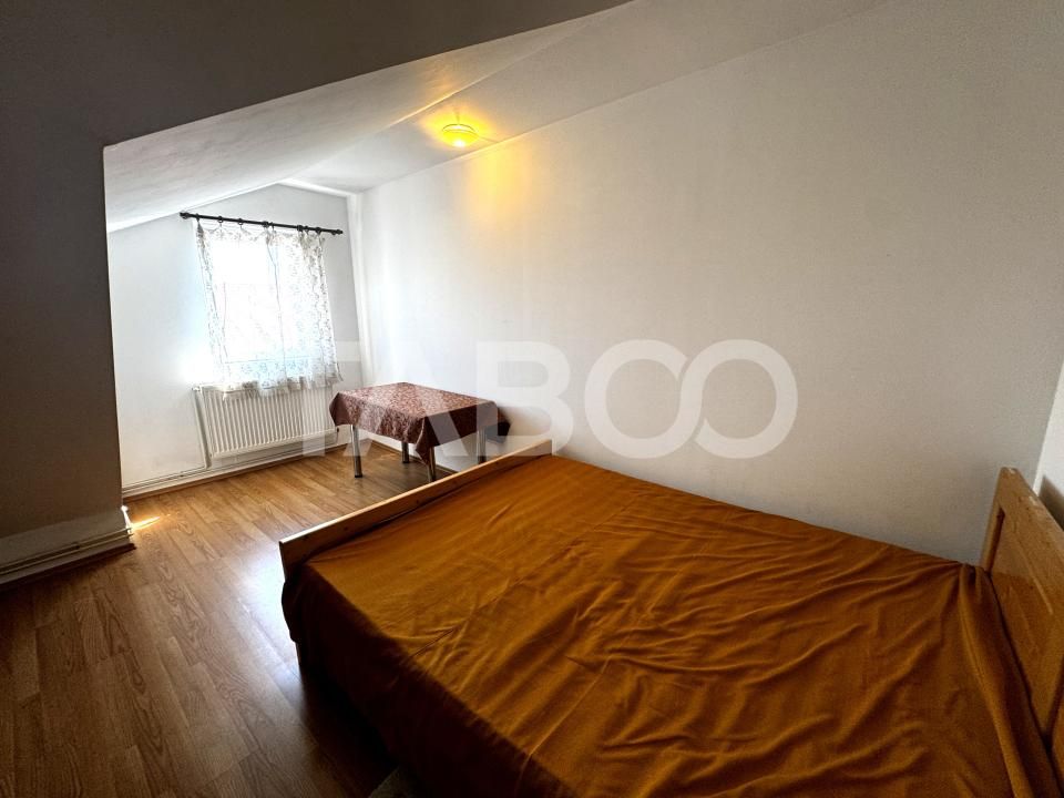 COMISION 0 - Apartament decomandat 4 camere 90 mpu Vasile Aaron Sibiu – fotografia 6 din 15