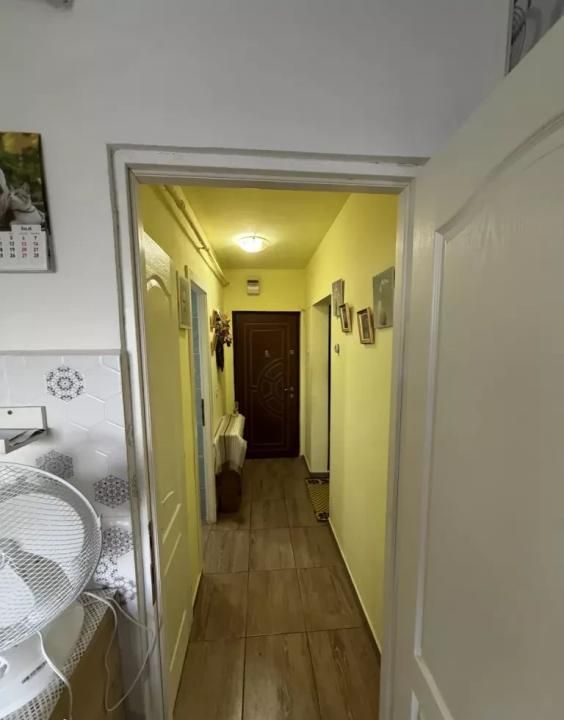 📍 Apartament 2 Cam Decomandat – Etaj 2/4, Zona Micro 6(Vizavi de fostul Select) – fotografia 5 din 12