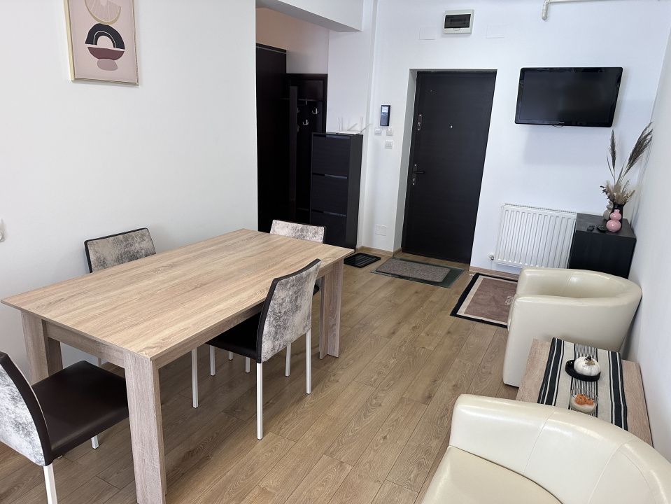 Apartament 2 Camere CENTRU Bloc Nou de Inchiriat Balcon MOBILAT Parcare – fotografia 11 din 14