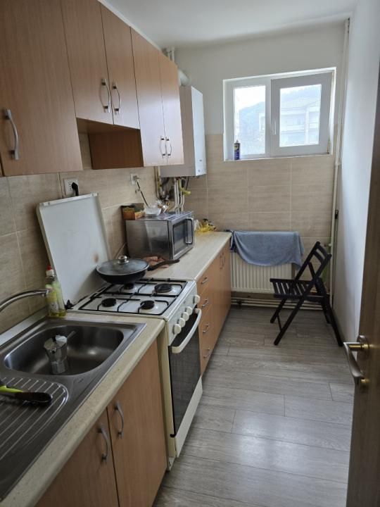 Apartament 4 camere, 3 băi, complet renovat, etaj 2, balcon, sub prețul pieței – fotografia 1 din 9