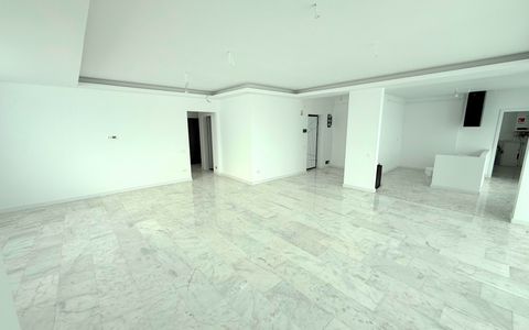 Penthouse 3 Camere cu priveliste panoramica - 224mp | Green Garden