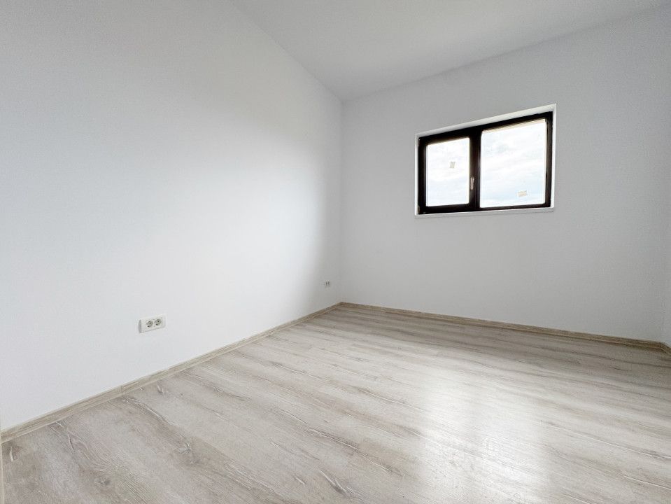 Duplex cu 5 camere, 120mp utili, 326mp teren - Mosnita Noua – fotografia 9 din 15