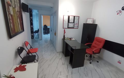 Spatiu comercial 50 mp utili ,parcare, zona centrala Eroilor