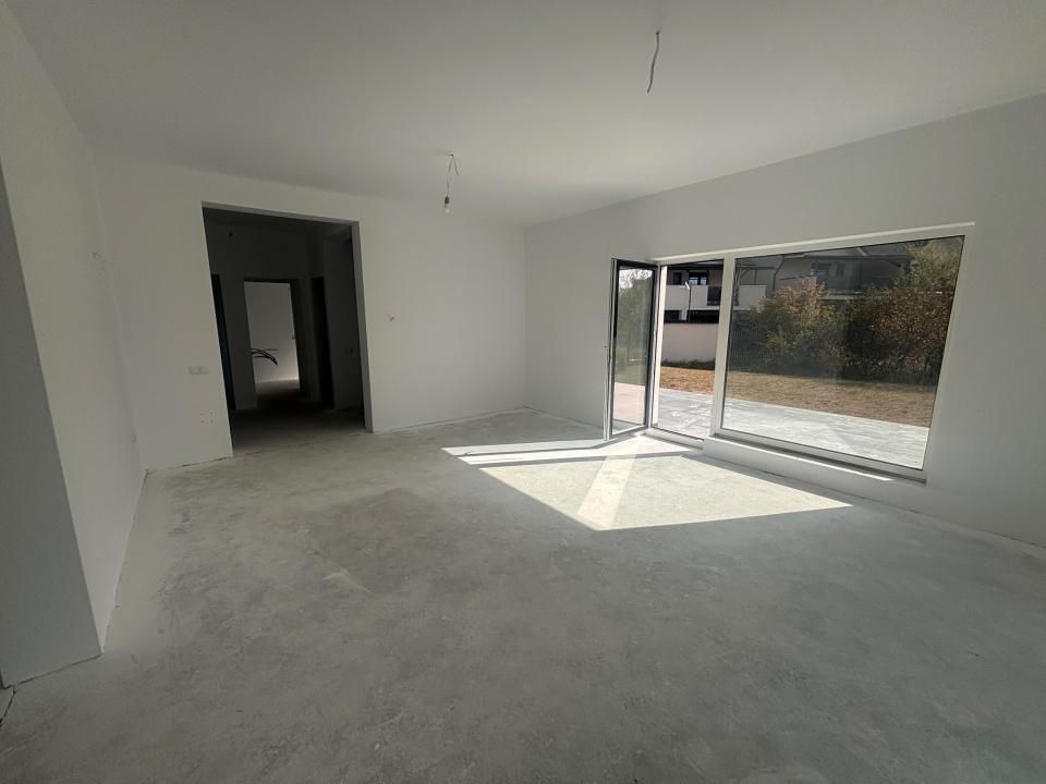 Casă single în Cristian, Sibiu - 4 Camere, 2 Terase, Teren 486 – fotografia 34 din 41