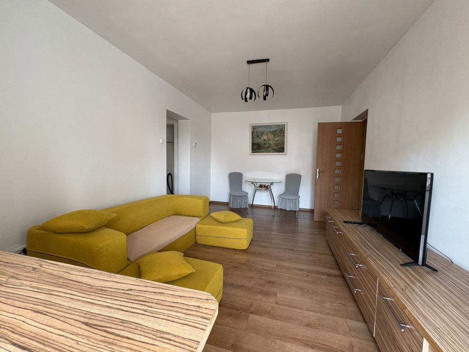 Apartament, 3 camere, decomandat, 65 mp, Calea Bucuresti, Zona Universitatii – fotografia 2 din 11