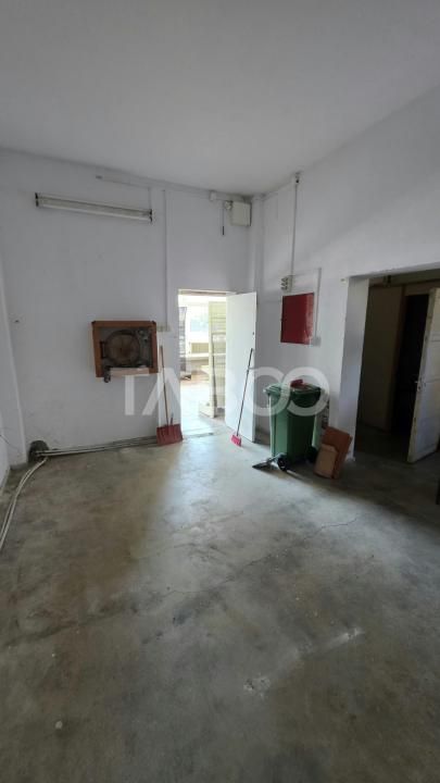 Spatiu comercial de vanzare in Cugir zona Primariei – fotografia 5 din 8