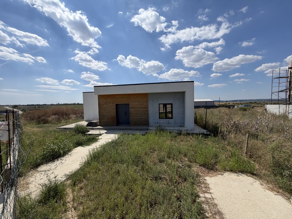 Casa parter, 78.5mp utili, 343 mp teren, Preajba, zona Selgros – fotografia 2 din 10
