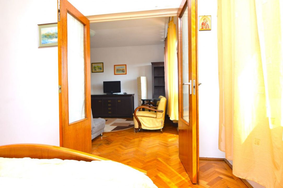 INCHIRIERE APARTAMENT 3 CAMERE UNIRII – TRAIAN – fotografia 7 din 25