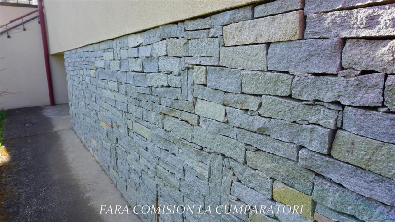 ELEGANTA SI LINISTE LA CATIVA PASI DE STATIUNILE VALCENE – fotografia 25 din 30