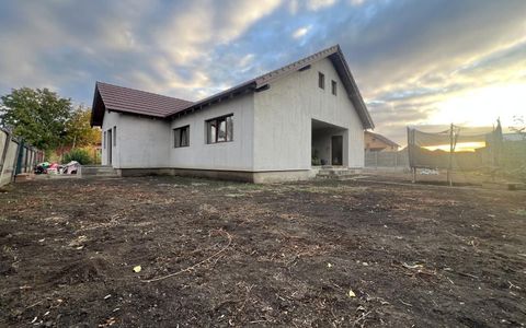 Casa individuala 160 mp utili, 560 mp teren - Giroc