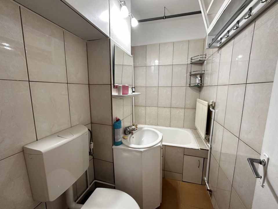 Garsoniera de Inchiriat CETATE Flanco etaj 2 mobilata si utilata complet. – fotografia 2 din 10