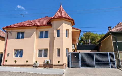 Casă de vânzare Reghin zona semicentrală.